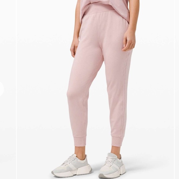 Lululemon LA Warm Down Jogger Hi-Rise - Picture 5 of 5